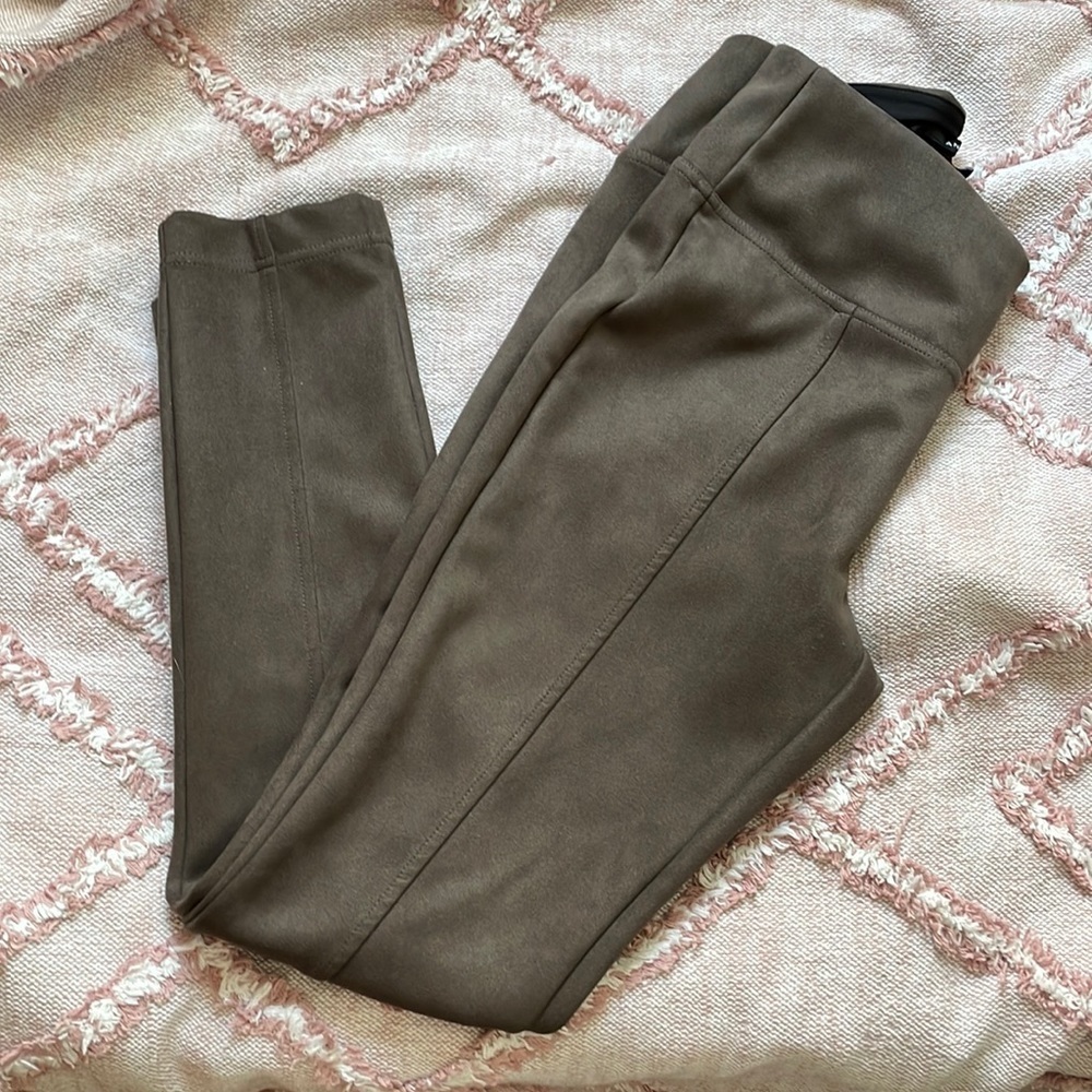 Andrew Marc size small suede brown pants